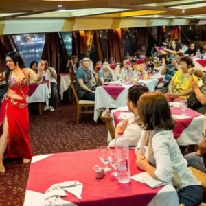 Crucero-con-cena-y-espectáculo-por-El-Río-Nilo-en-El-Cairo
